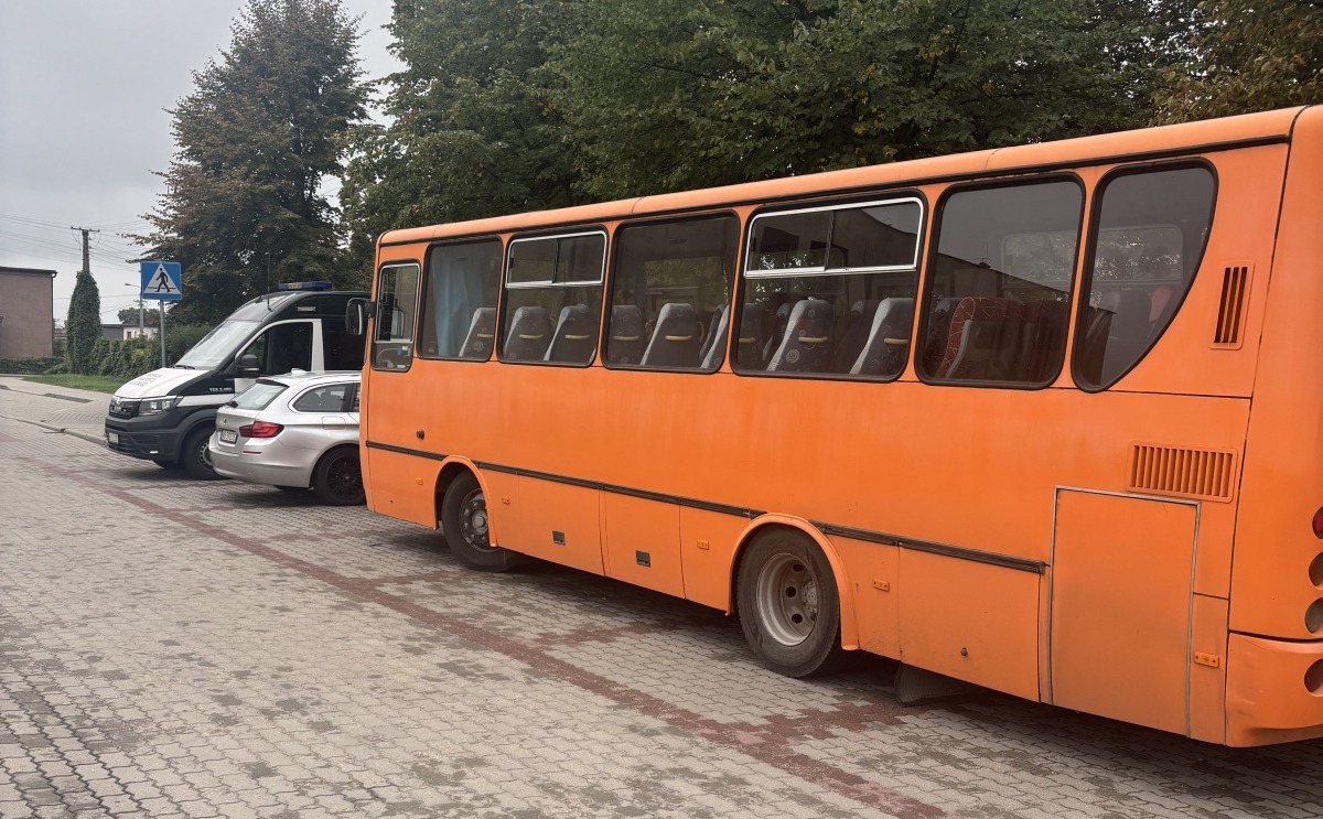 Rażące naruszenia wykryte w trakcie kontroli autobusów szkolnych w regionie