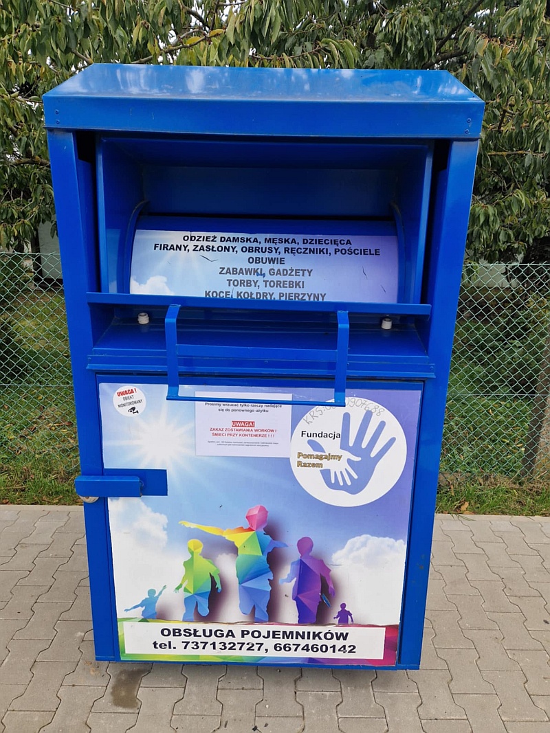 Ubrania też mają drugie życie. Daj im szansę