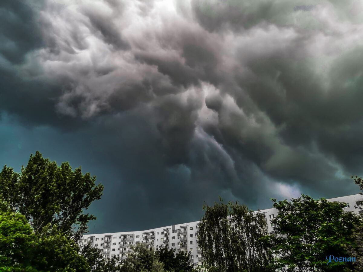 Burze i wysokie temperatury w Wielkopolsce. IMGW ostrzega