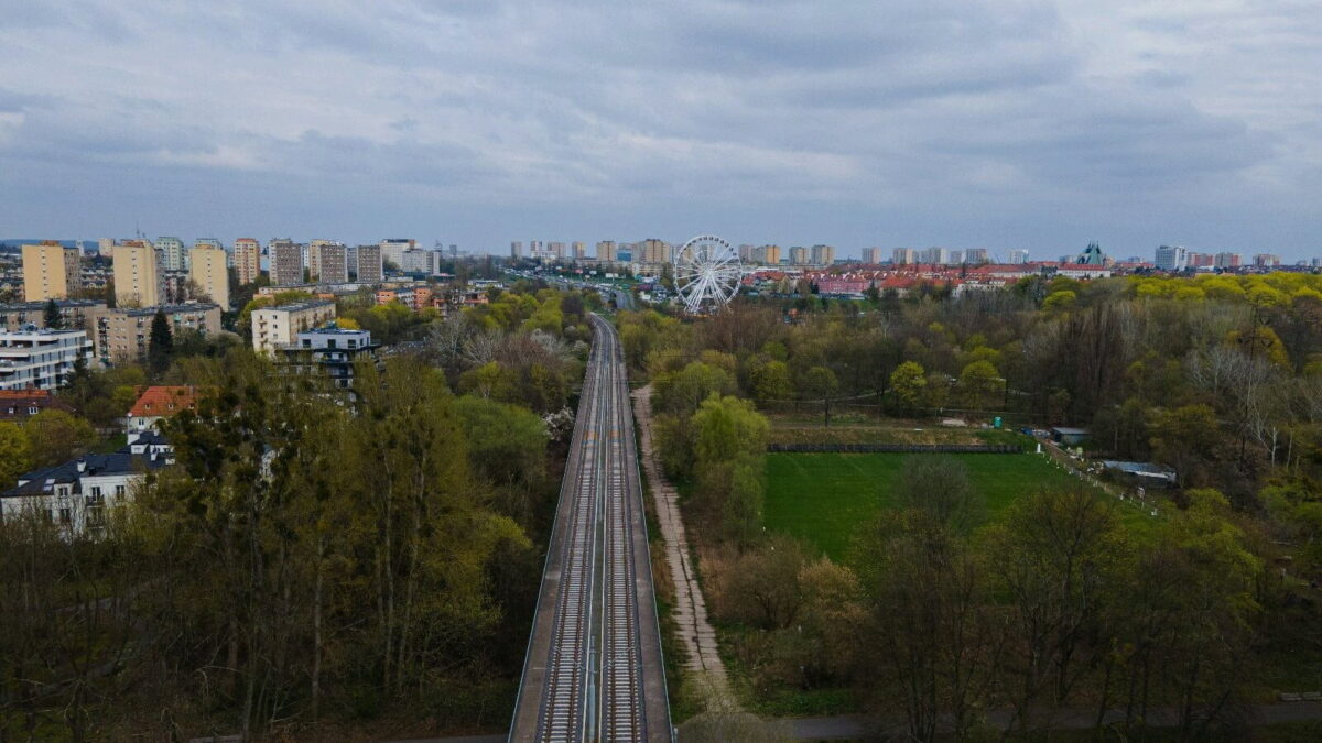 Milionowe koszty uzupełnienia ścieżki rowerowej przy ulicy Piątkowskiej
