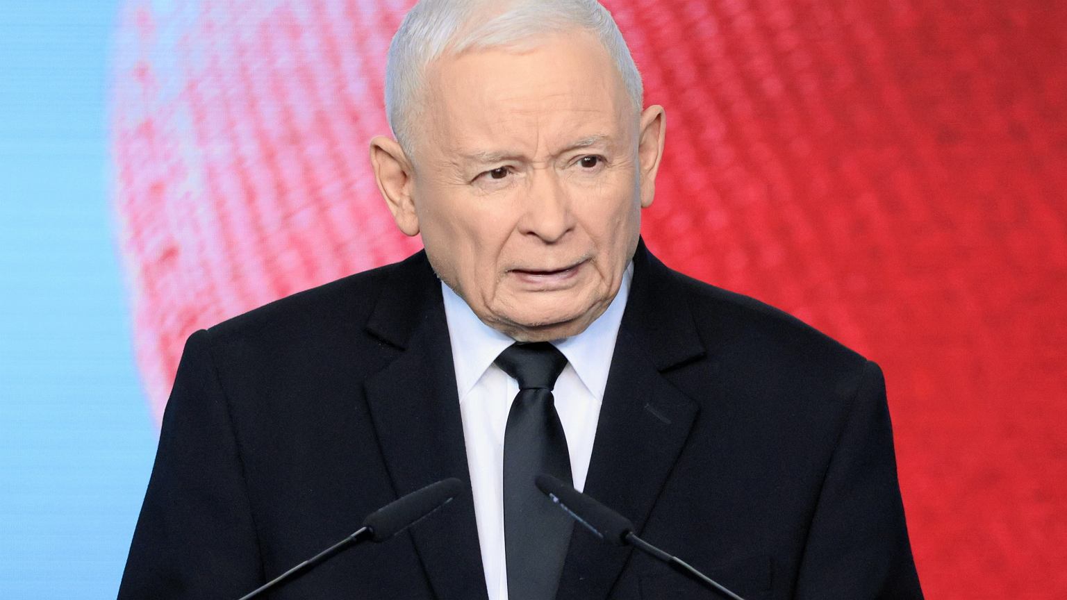 Kaczyński o działaniach służb: Zaatakowano mieszkanie matki prezydenta