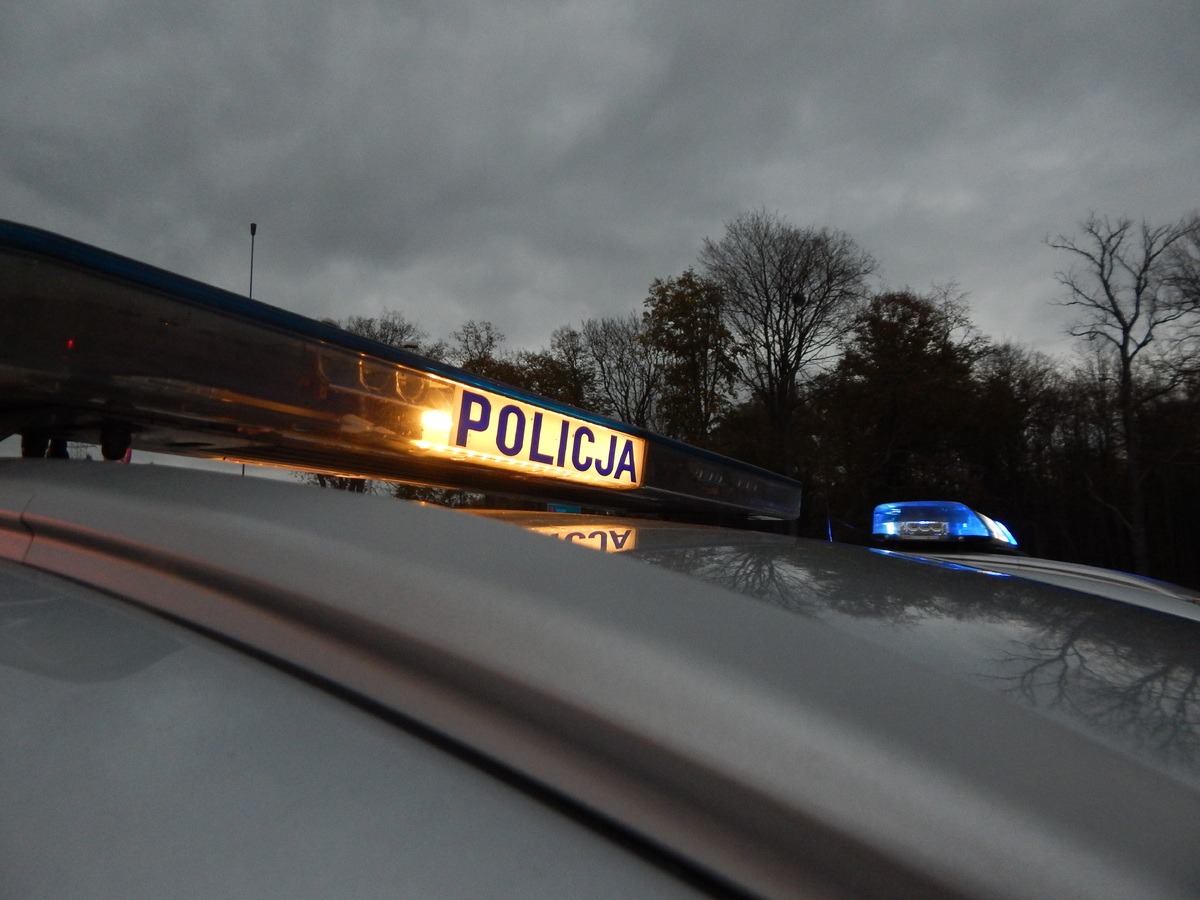 Poważny wypadek na DK11. Cztery osoby ranne. Droga całkowicie zablokowana. Wyznaczono objazd