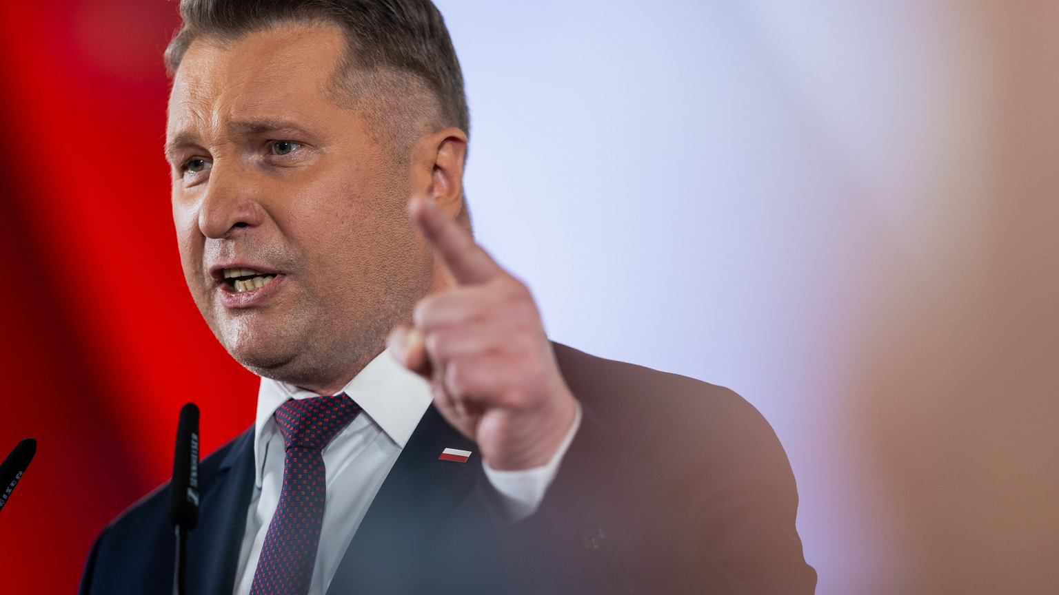 Czarnek o rozpadzie PiS. MĂłwi o "uwiedzionych" politykach i "tajnych spotkaniach"
