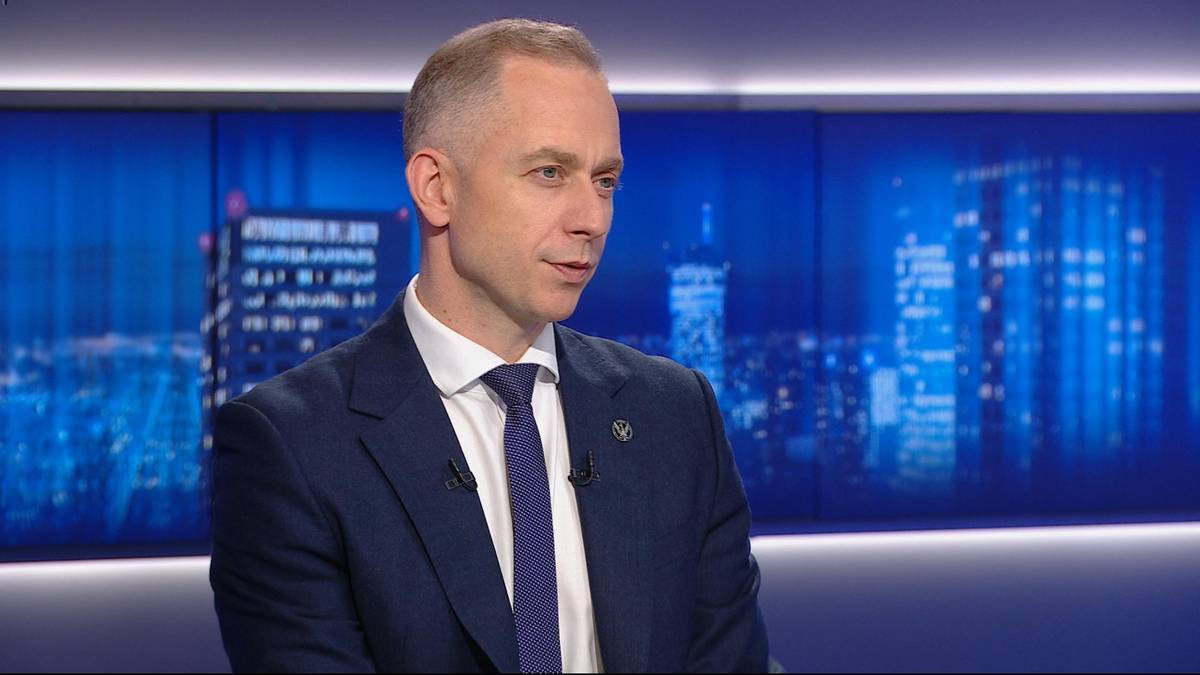 Cezary Tomczyk w programie "Gość Wydarzeń". Oglądaj od 19.15
