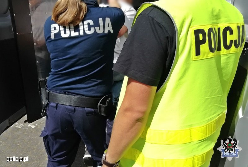 Region. Zaczęło się od zawiadomienia, które wpłynęło od byłej partnerki. 32-latek został deportowany