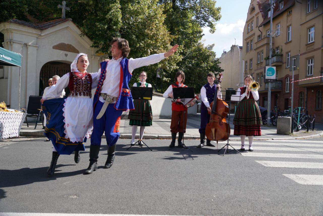 Na zakończenie wieczorna biesiada. Dzieje się dziś na Śródce!