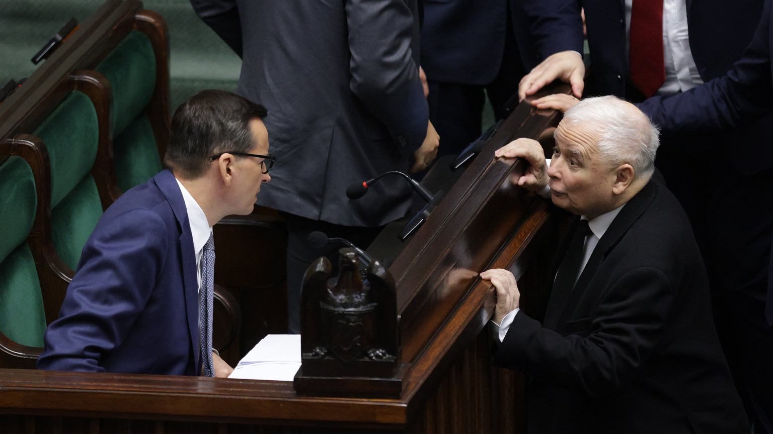 Kaczyński ma nowy argument przeciwko Morawieckiemu. "Stracilibyśmy dotację"