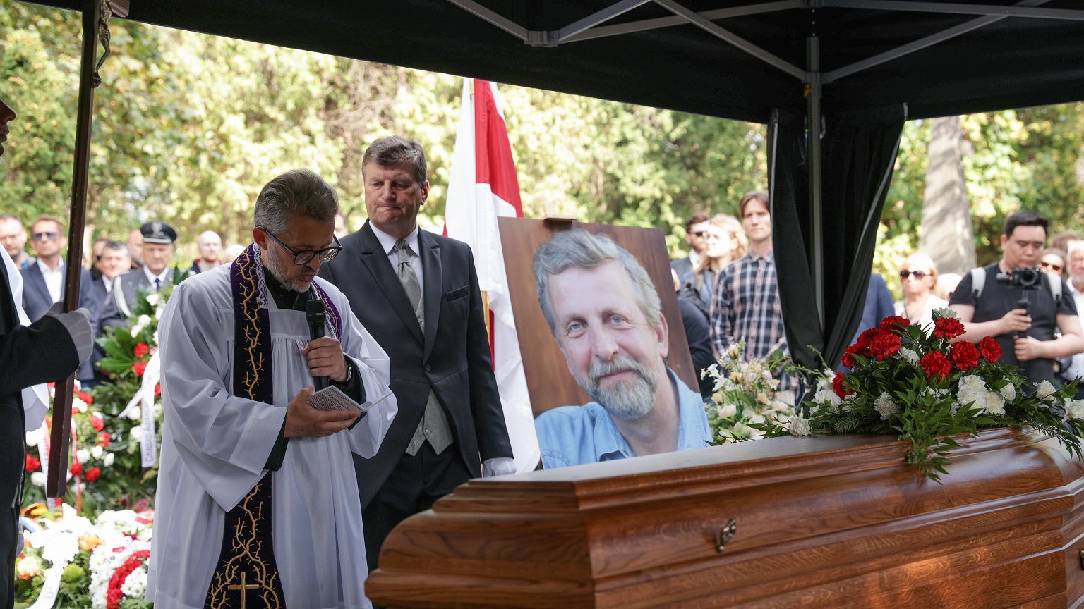 Alaksandr Milinkiewicz spoczął na Powązkach. Był liderem białoruskiej opozycji, starł się z Łukaszenką