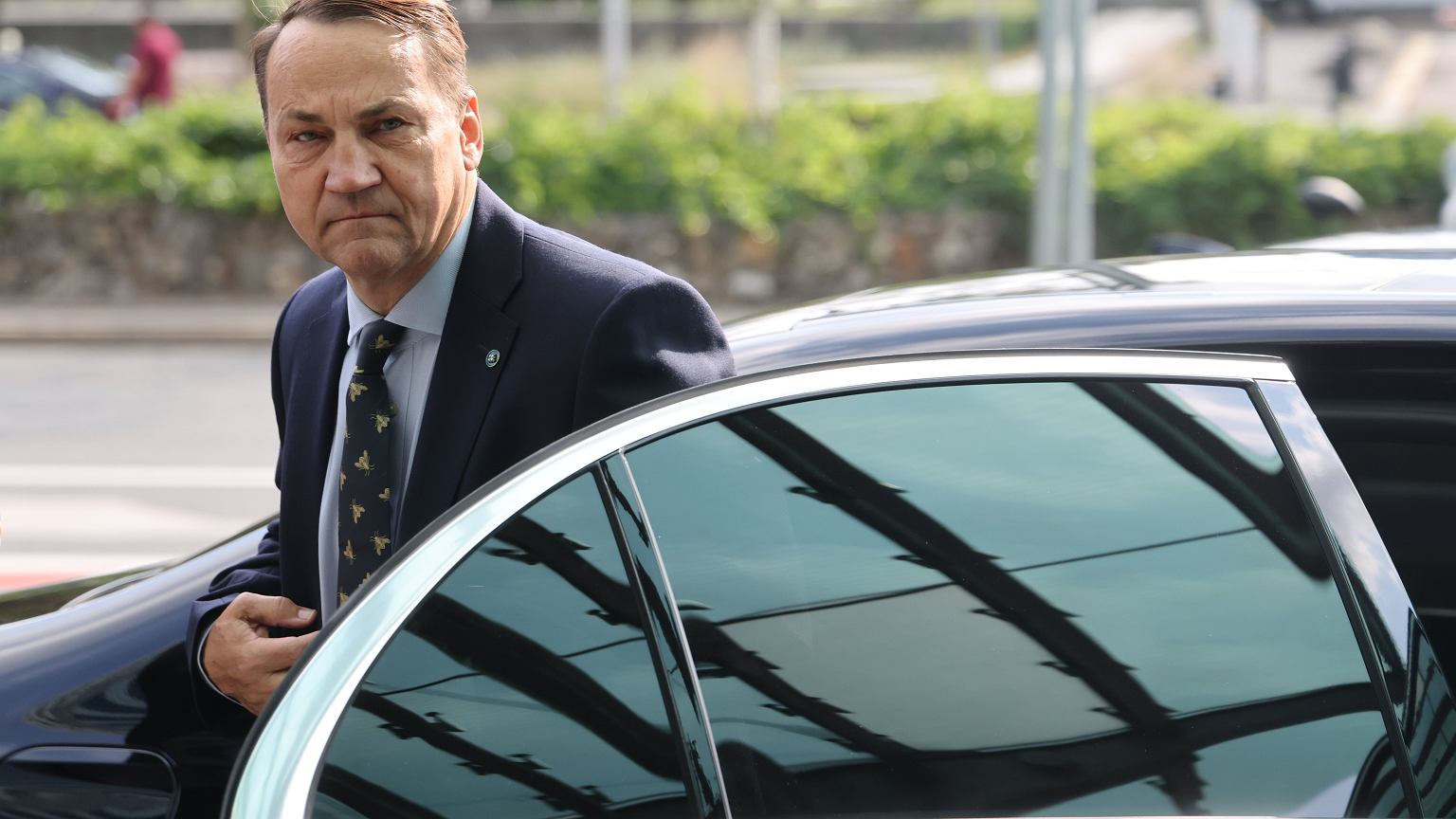 Sikorski skrytykował "samobĂłjczą taktykę" Nawrockiego. "Wara od rządzenia"
